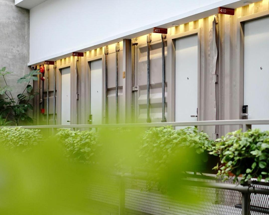 Kollektiv Hotel Бандунг Екстериор снимка